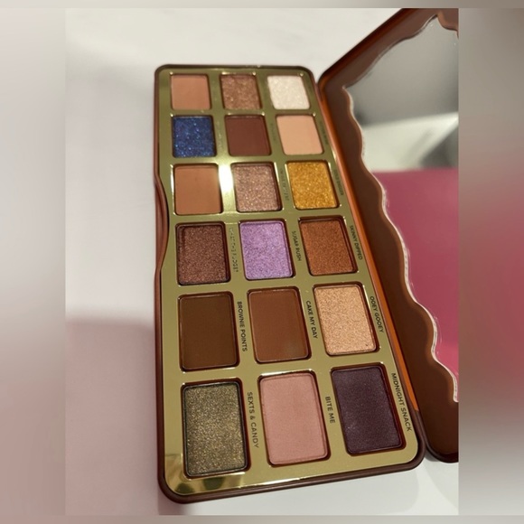 NIB Too Faced Better Than Chocolate Eyeshadow Palette - Picture 8 of 10